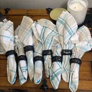 Fete Napkins & Rings (8)